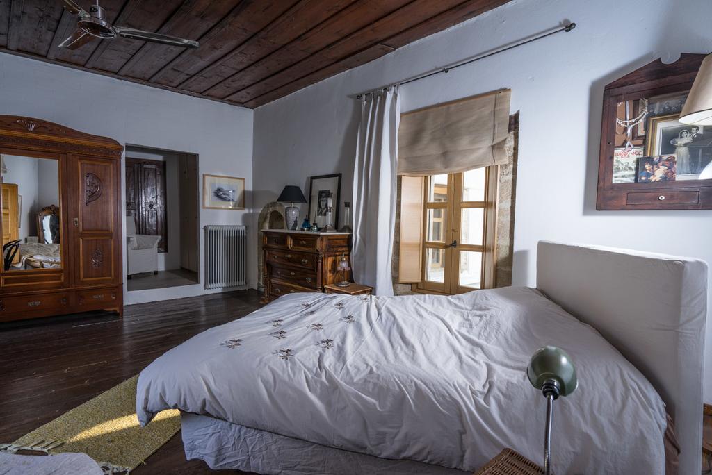 Mk Cottage With Breakfast And Jacuzzi Sarkhos Ngoại thất bức ảnh